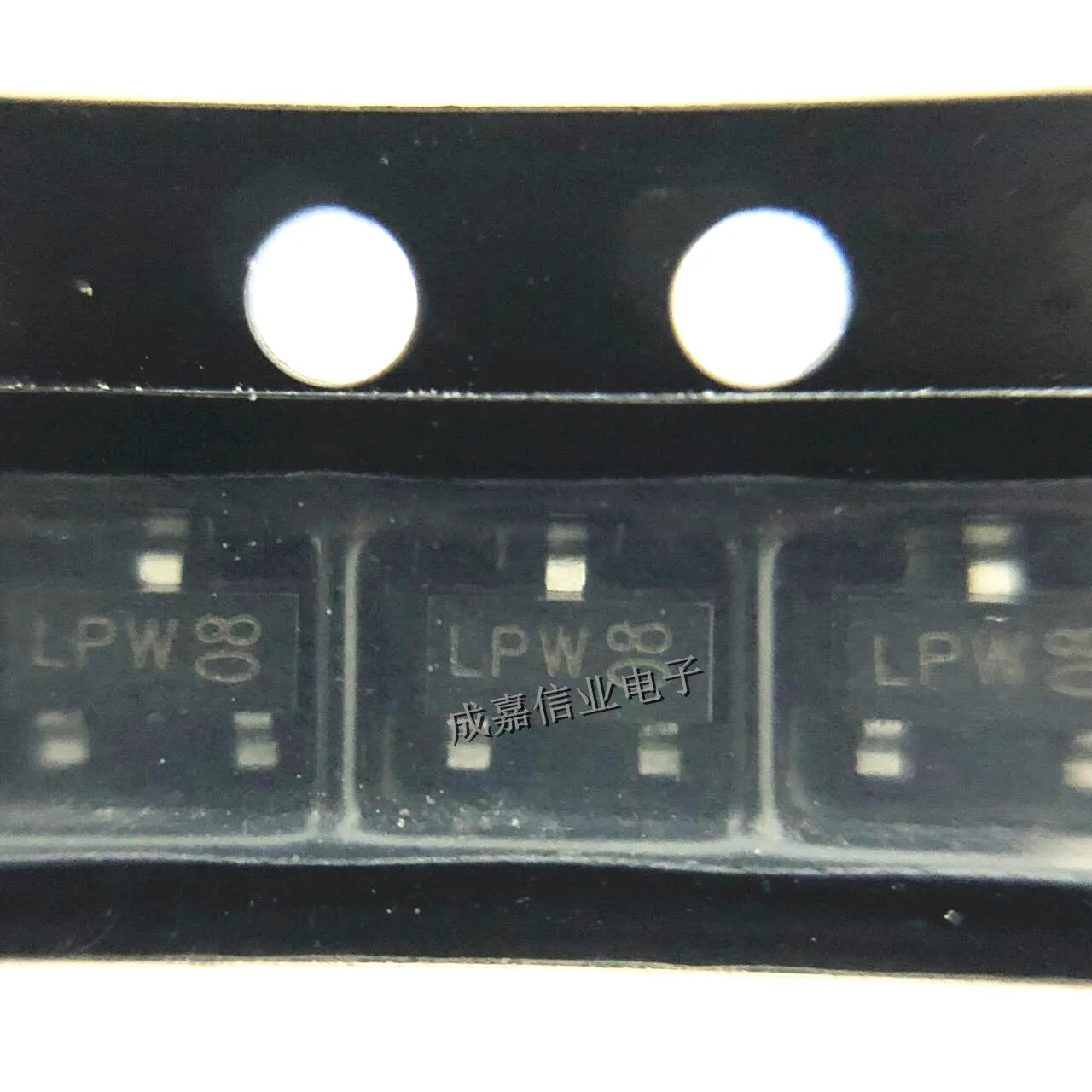 2N7002CK SOT-23-3 MARQUAGE; LPW 60V, 0.3A N-CHANNEL TRENCH MOSFET petit Signal Transistor à effet de champ, 100 pièces/lot