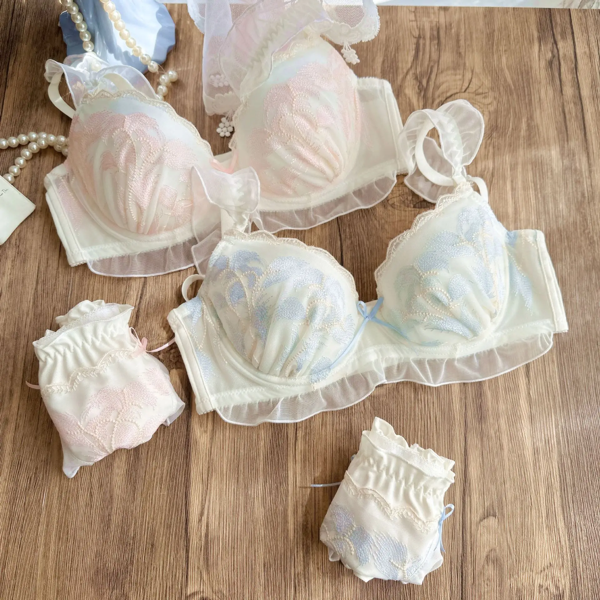 

Японский бюстгальтер без косточек в стиле Лолиты с прозрачной вышивкой, винтажный сексуальный бюстгальтер пуш-ап для женщин, нижнее белье