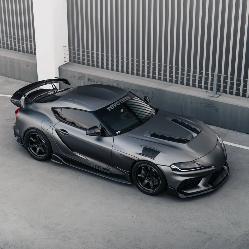 

Suitable for Toyota Supra MK5 A90/A91 modification and upgrade to TV-style carbon fiber engine cover