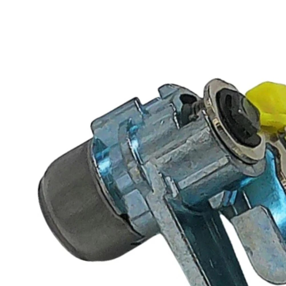 Driver Side Cylinder Left Front Door Lock Heat-resistant Material Quick Installation OEM 81970-2DA00 Driver Door Lock Mechanism