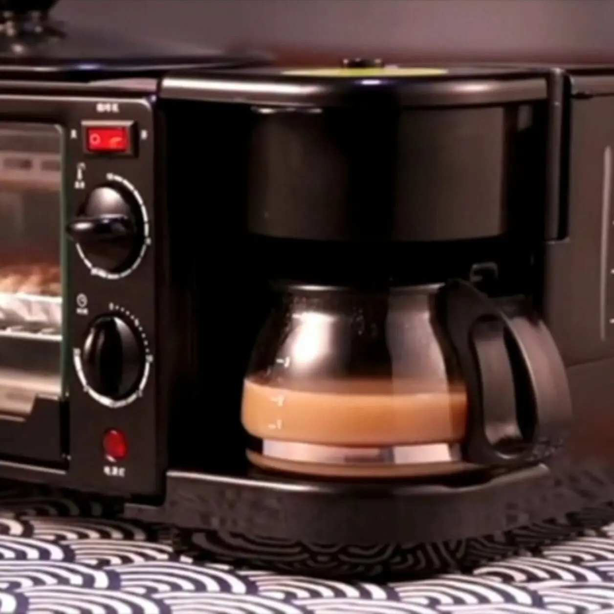 New Hot Sell 3 in 1 Breakfast Maker Microwave 3 in 1 Breakfast Station Oven Coffee Maker and Frying Pan