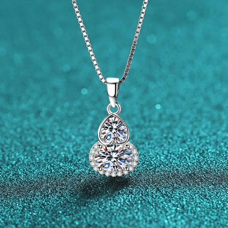 

1.5ct Moissanite S925 Silver Necklet Pendants for Women Men Plated Pt950 Gourd-shape Charm Box-chain Necklace Jewelry Wholesale