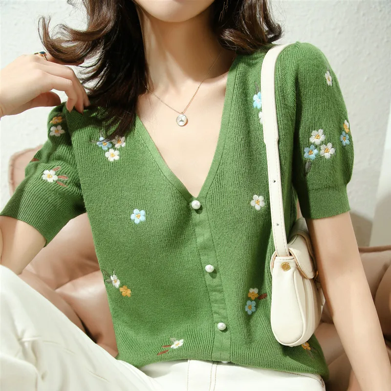 Spring and Summer New Fine Imitation Wool Sweater Women\'s Embroidered Small Flower V-Neck Knitted Sweater Thin Top Green Jacket