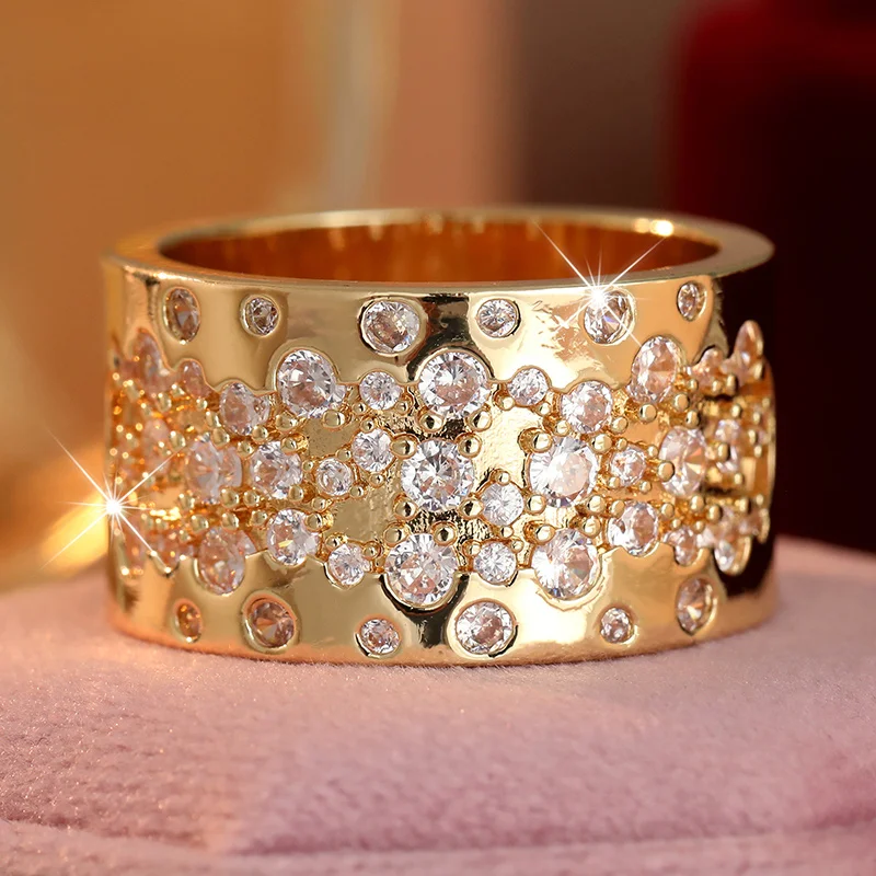 Elegant Luxury Women's Wide Ring with Irregular Synthetic Zircon Shining Grand Style Ring Banquet Party Jewelry