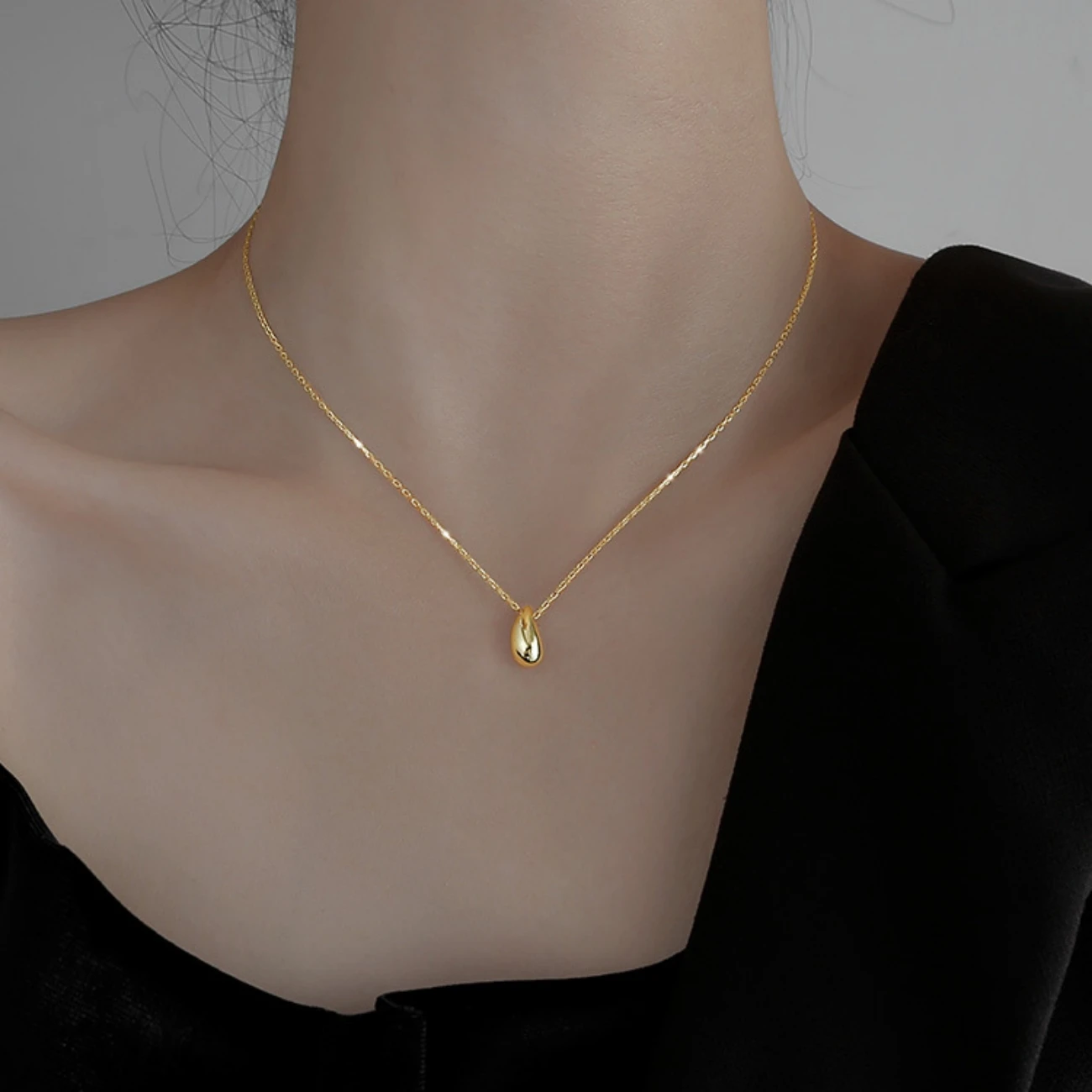 Alloy water drop necklace for women, cool style, retro water drop pendant, clavicle chain, simple bestie necklace