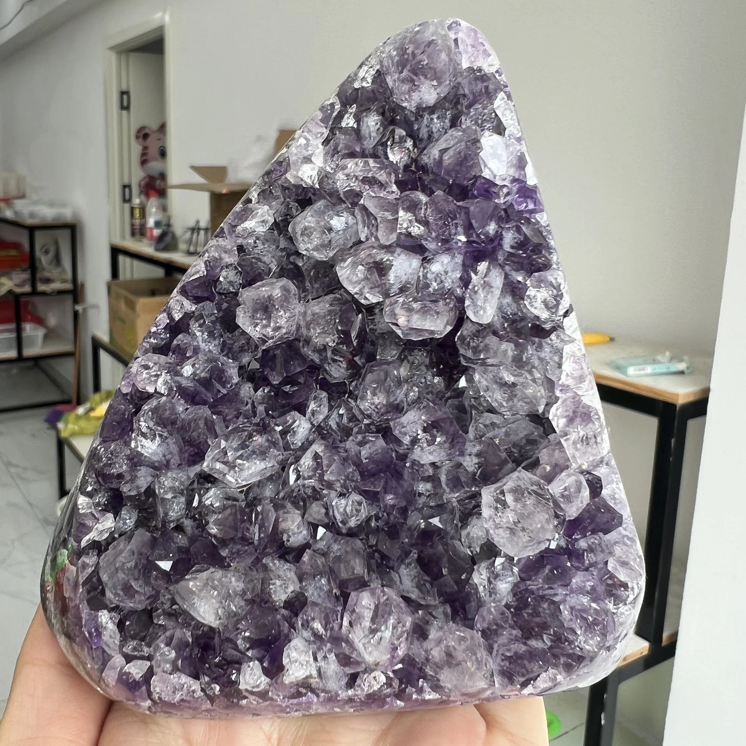 835g 10.2cm  Natural Uruguay Dream Amethyst Quartz Crystal Cluster stand