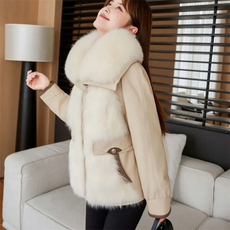 2025Autumn/Winter New Fur Outcoat Women Off White Temperament Flip Collar Fur Coat Fashion Add Thickened Fur One Piece Girl Top