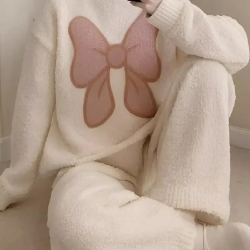 يمكن ارتداؤها كملابس منزلية من الصوف المرجاني طقم بيجامة بعقدة على شكل فراشة ملابس نوم للنساء في الخريف والشتاء عزل مضاف