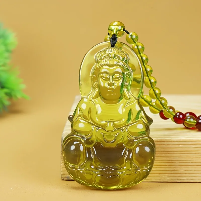 

Классический модный кулон в этническом стиле с янтарной фигуркой Гуаньинь, подходит для повседневного ношения и в качестве аксессуара.