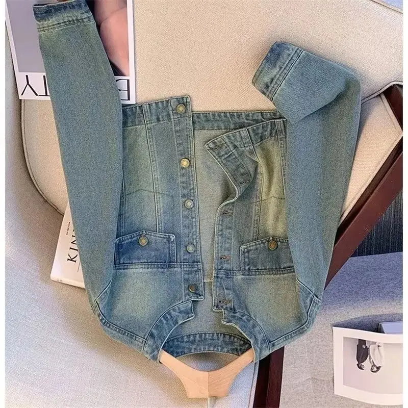 

2025New Spring Autumn Vintage Short Denim Jacket Women Fashion Slim Long Sleeved Cowboy Outwear Tops Single Breasted Female Coat