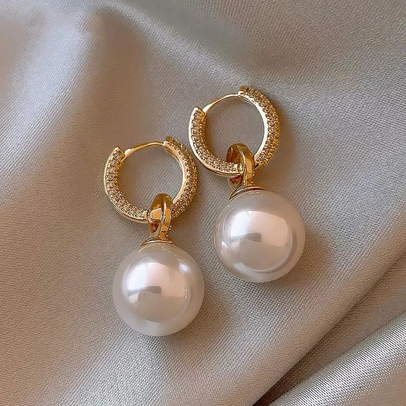 A Pair Exquisite Pearl Pendant Earrings High Luxury Clothing Jewelry Holiday Gift For Woman Girl Golden Natural Pearl Jewelry