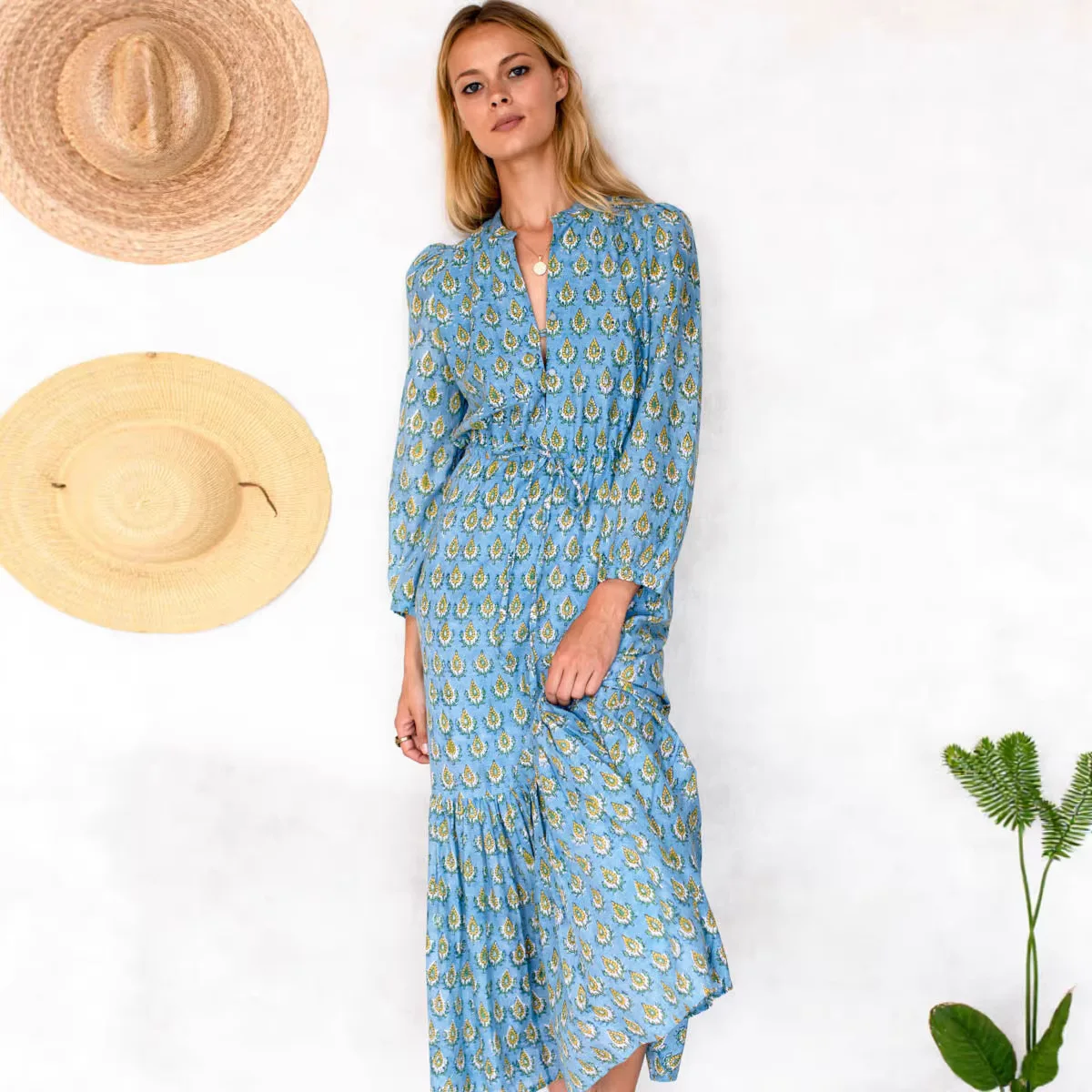 

Floral V-neck Waist Cinched Long Sleeved Dress Bohemian Style Long Skirt for Women Popular 2026 Design in Europe And America