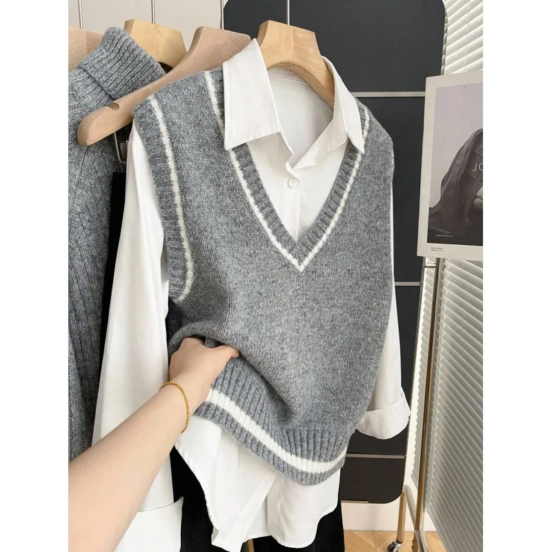 

Color Block Knit Vest T 47759 Collision Color Knitted Waistcoat Women's Fashion Inner Wear Regular Length All Season Vest