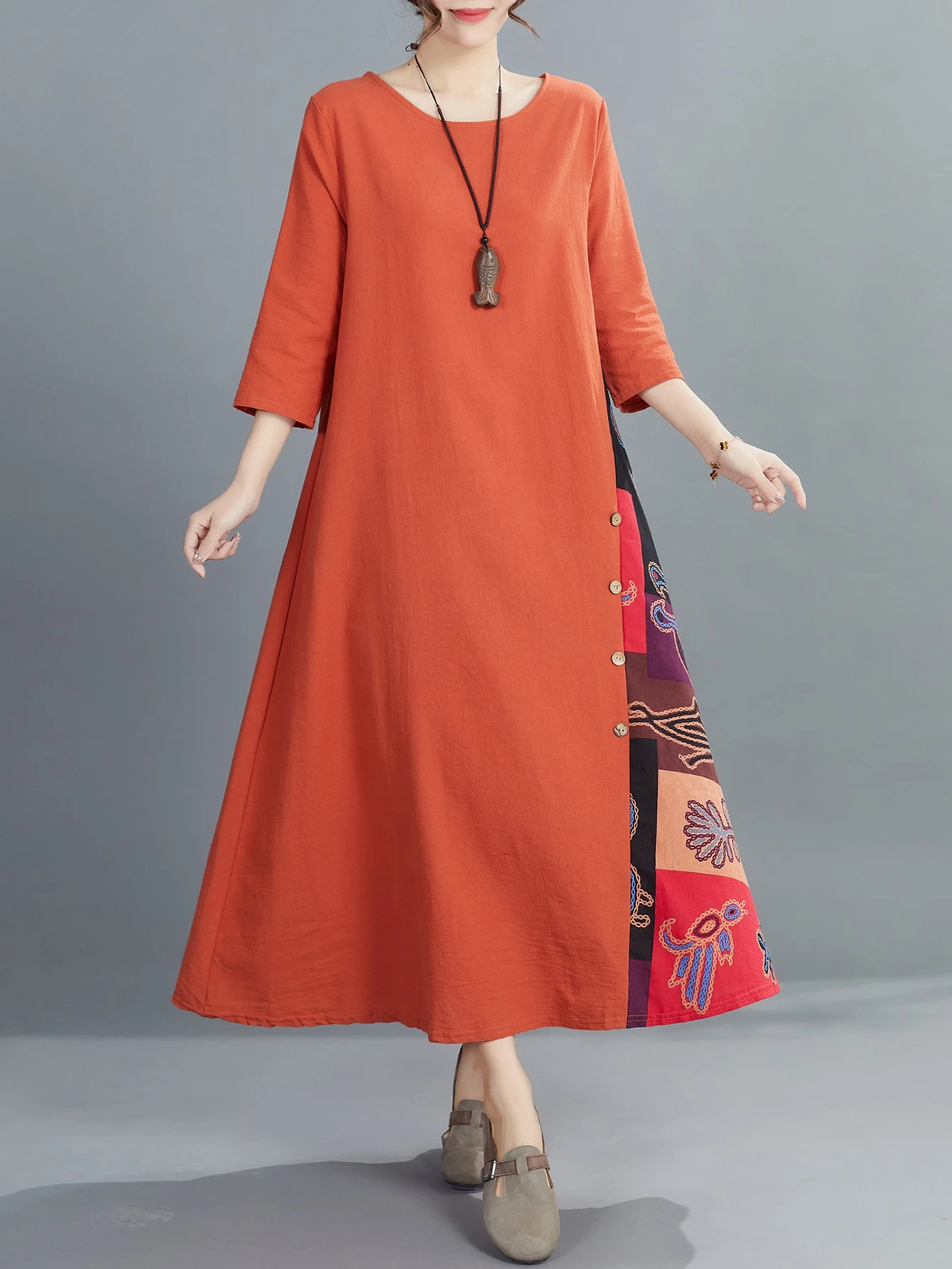 فستان نسائي طويل مرقع للخريف مريح على شكل حرف A كاجوال برقبة دائرية وأكمام ثلاثة أرباع فستان عصري