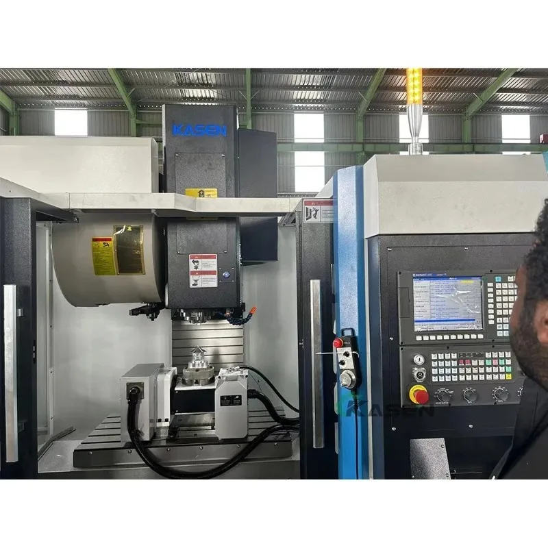 الصين آلة طحن CNC المعادن الثقيلة Vmc855 مركز التصنيع الآلي