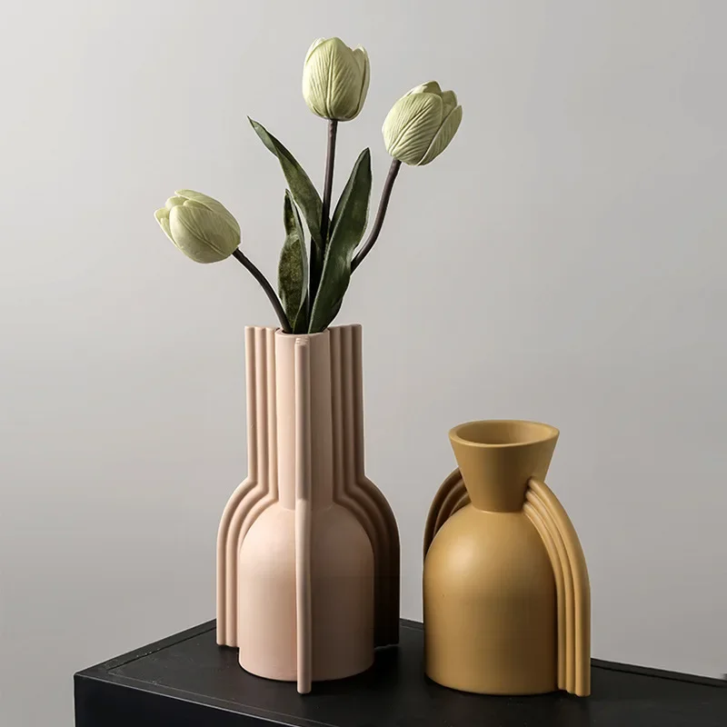 

Ceramic Vase Geometric Art Entrance Model Room Creative Nordic Living Room Decoration Ear Flower Device