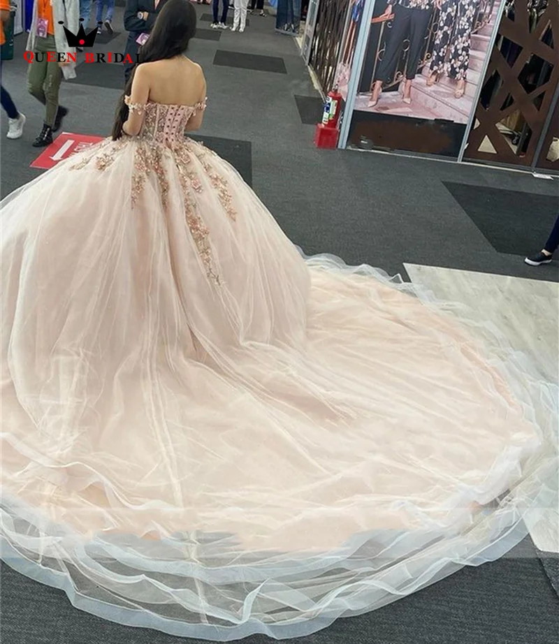 فستان وردي قبالة الكتف الكرة ثوب Quinceanera رائعة ثلاثية الأبعاد زهرة حلوة 16 vestido دي 15 anos quinceanera مخصص LJ33