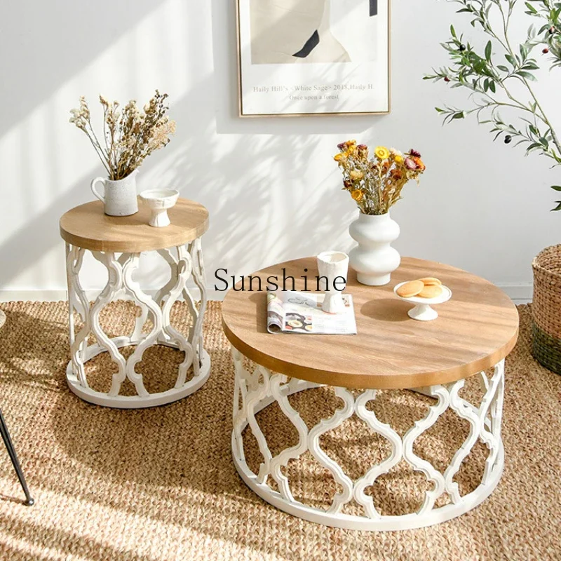 

American retro round coffee table Japanese small apartment living room home French bed and breakfast round table