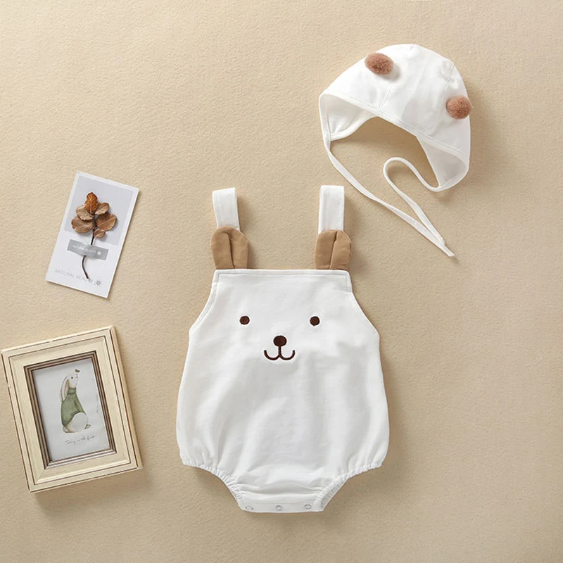 Newborn boys and girls cute little bear sleeveless shoulder strap pure cotton sweater hat two-piece set Baby triangle Romper