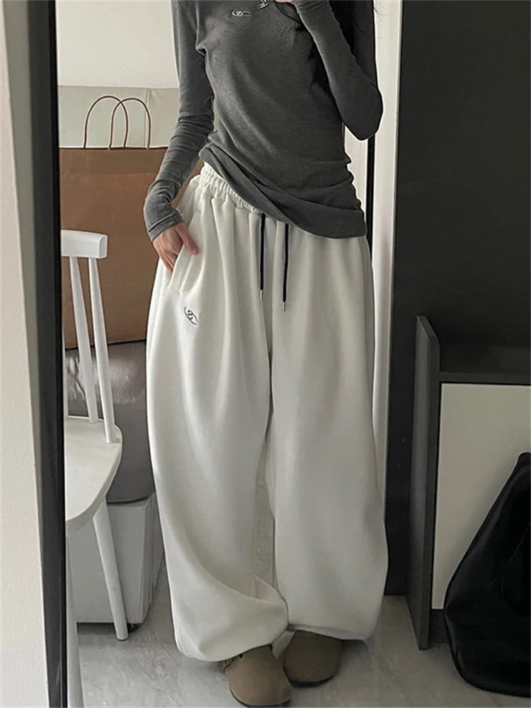 QWEEK Y2K Gray Fleece-lined Sweatpants Women Korean Style Baggy White Sports Pants Oversize Harajuku Vintage Winter Black Jogger