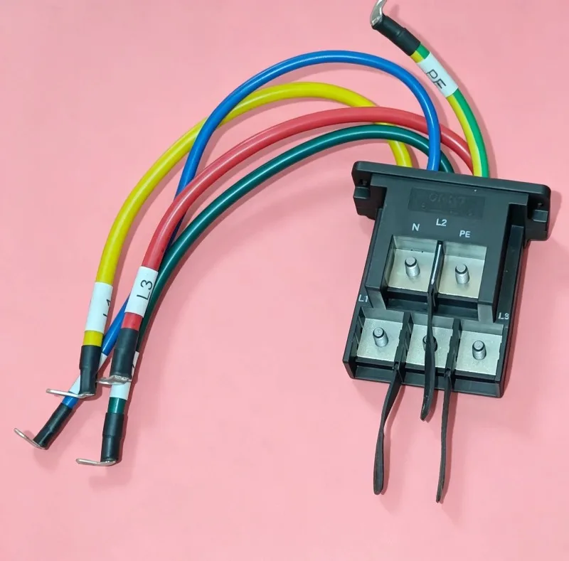 Photovoltaic Inverter AC Terminal AC Machine Terminal 15KW To 40KW Use