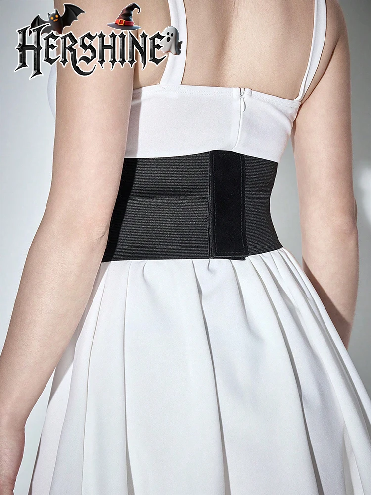 فستان نسائي من قطعة واحدة من جلد الغزال الأسود برباط Y2K على طراز القصر الداكن بحزام خصر سداسي مع إكسسوارات لتنوع اليومي