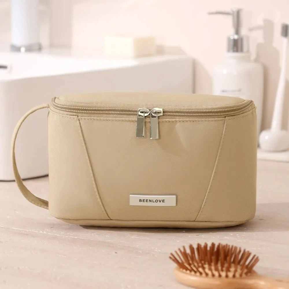 Borsa per trucco multitasche da viaggio portatile Borsa per cosmetici impermeabile ad alta capacità Borsa da toilette quadrata con cerniera