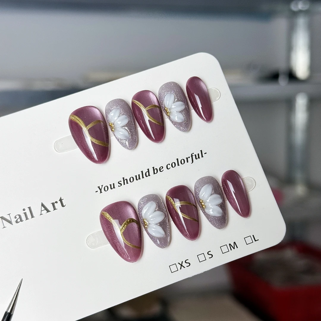 10pcs High-end Purple sensual style, hand-painted three-dimensional petals, shiny cat-eye effect, silver glittering diamond hand