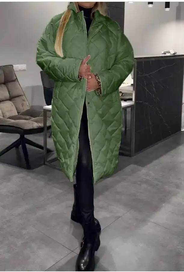 เสื้อผ้าผู้หญิงผ้ากำมะหยี่เงา รุ่นใหม่ ปี 2026 ทรงยาว สีพื้น มีกระเป๋า ความยาวระดับเข่า ลายตารางเพชร ผ้าฝ้าย ทรงหลวมและอบอุ่น