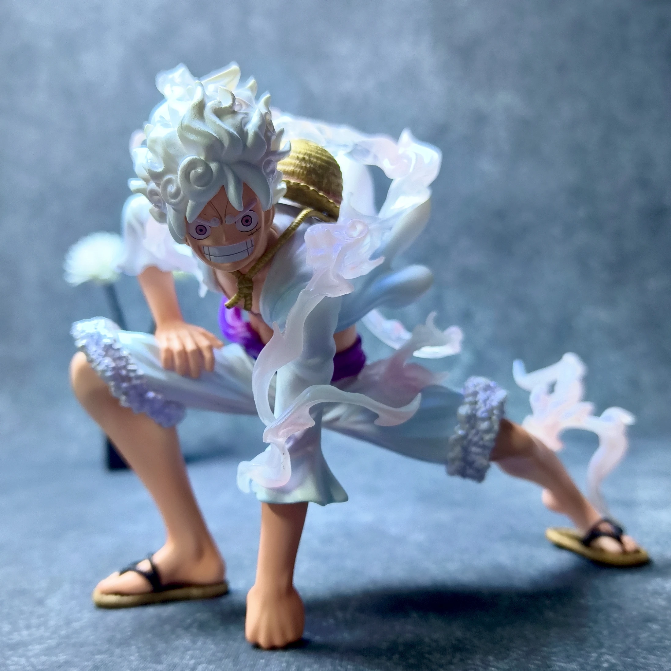

Anime One Piece 15cm Eightfold Mirror Luffy Fifth Gear Nika Luffy Squatting PVC Figure Model Toys Ornaments Statue Gift