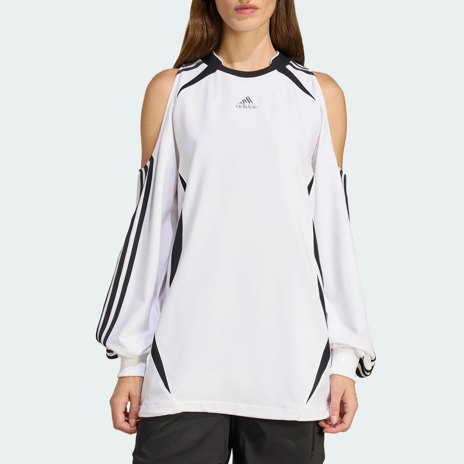 

Оригинальная женская футболка Adidas ADILENIUM с длинными рукавами и свободным кроем на плечах, модель KE9797