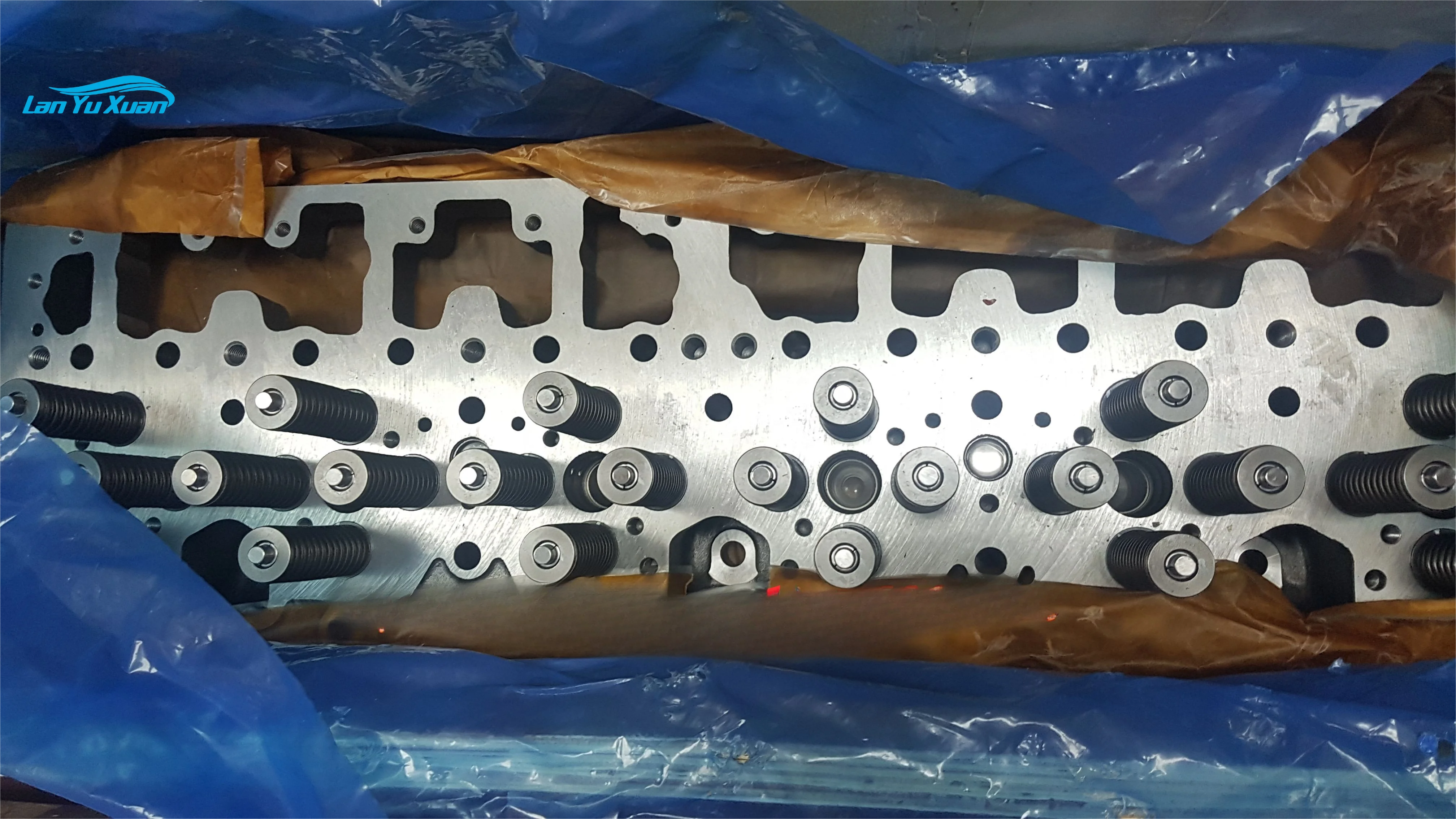 Cummins M11 Engine Head 2864028 ISM QSM M11  Engine Cylinder Head