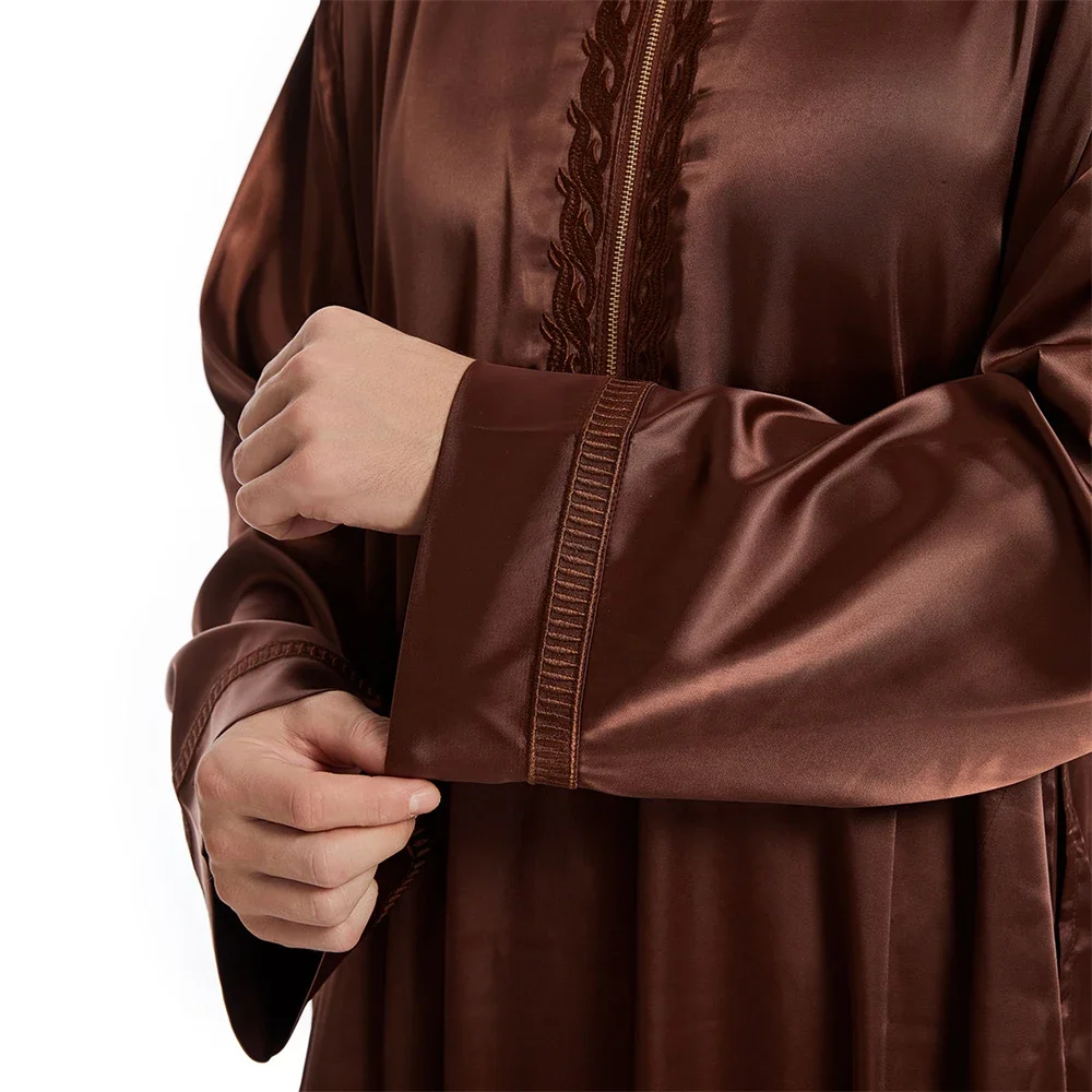 Abbigliamento islamico musulmano Uomo Jubba Thobe Cerniera Kimono Abito lungo Musulman saudita Indossare Abaya Caftano Islamico Dubai Arabo Spogliatoio