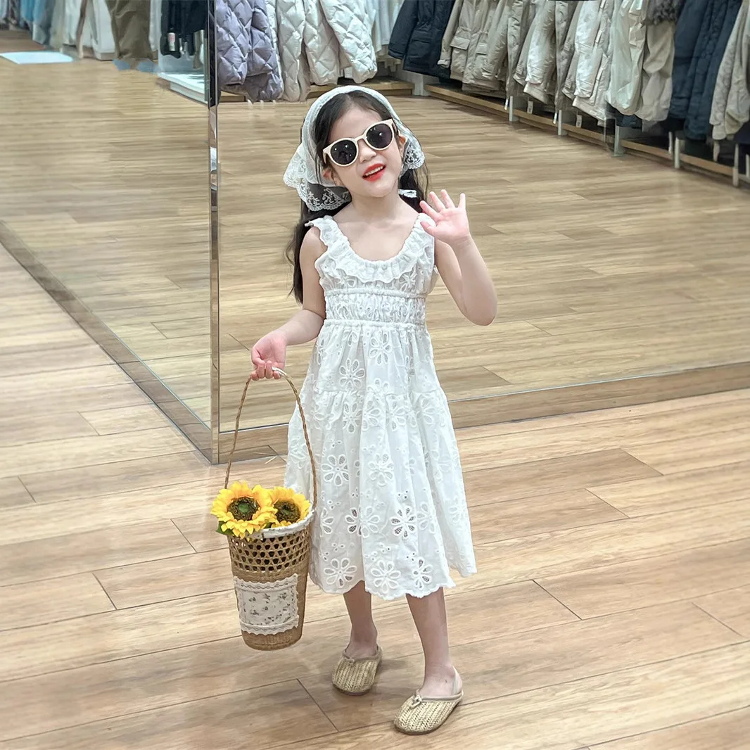 

2025 Summer New Korean Children's Clothing Girls' Vacation Style Back Hollow Flower Hollow Unique Split Long Dress