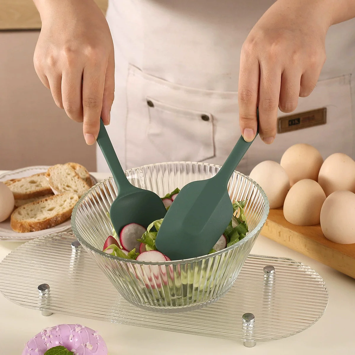 Large Round Hole Spatula 6-Piece Set - Danish Green One-Piece Silicone Spatula Set, Cake Cream Baking Tools, High-Temperature Re