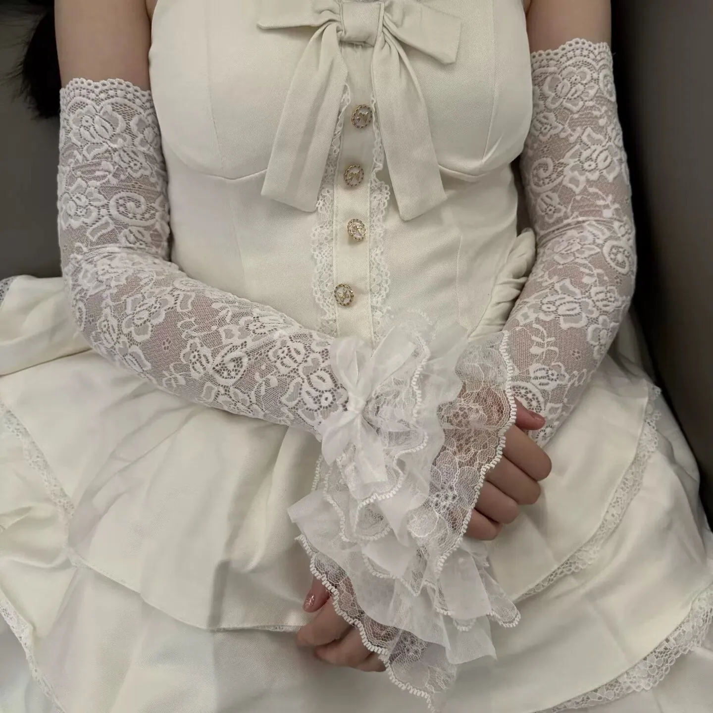 Women'S Pure White Floral Lace Ruffle Sleeves With Bow Decoration Sheer Mesh Long Sleeves Elegant Summer Fairy-Style Wrist Cover