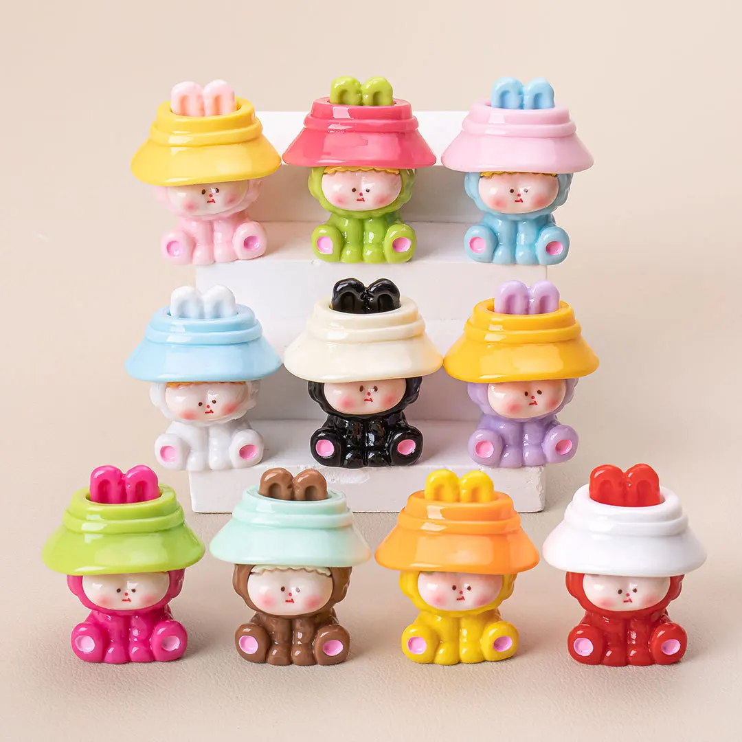 

10PCS\Glow-in-the-dark wearing hat resin diy cute particle accessories hand mini doll cute tabletop decoration gift