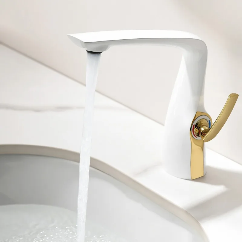 Full Brass Light Luxury Hot Cold Basin Faucet European Style Bathroom Cabinet Single Hole Tap Options Deck Mounted Ceramic Valve