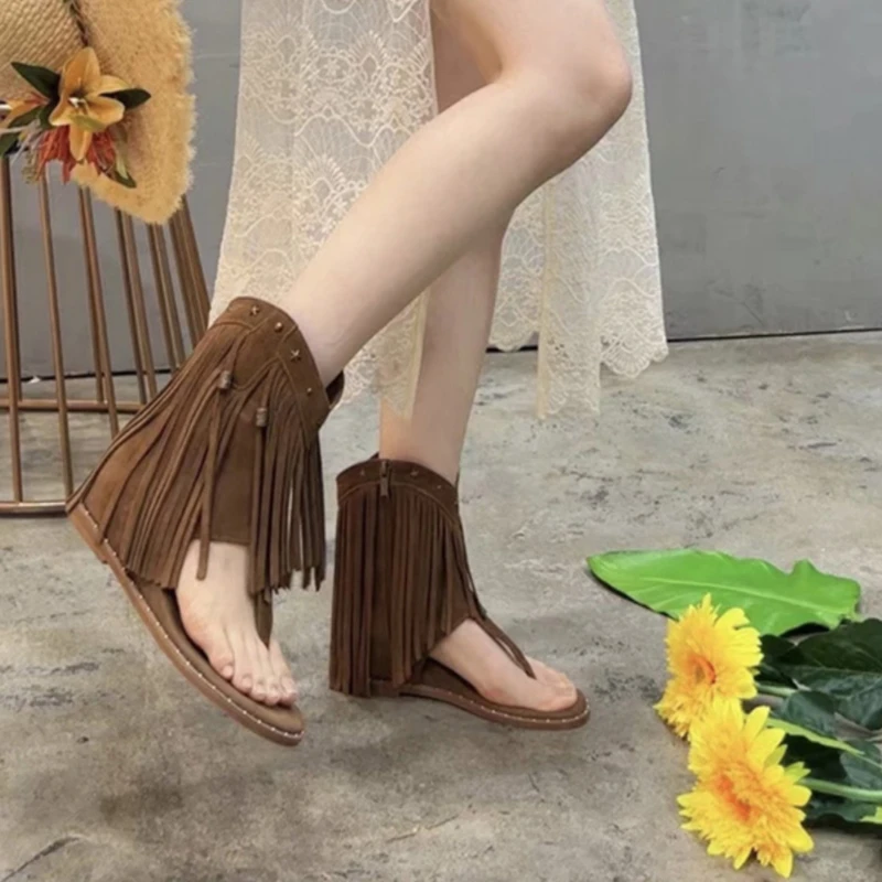 Studded Sandals Fashion Women's Shoes Flip Flops Low Heel Tassel Summer Roman Shoes Luxury Corrective Tassel Boots New Style