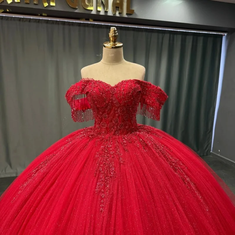 

Customized Shiny Red Quinceanera Dresses Off the Shoulder sequin applique Lace layering Long tail beading Vestido 15 Quinceanera