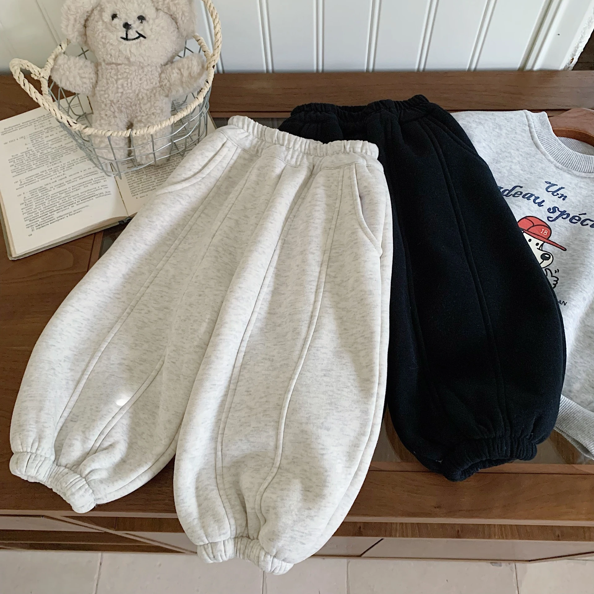 Children's Pants 2026 Winter New Fleece Inside Baby Boy's Pants Splicing Thickened Casual Trousers