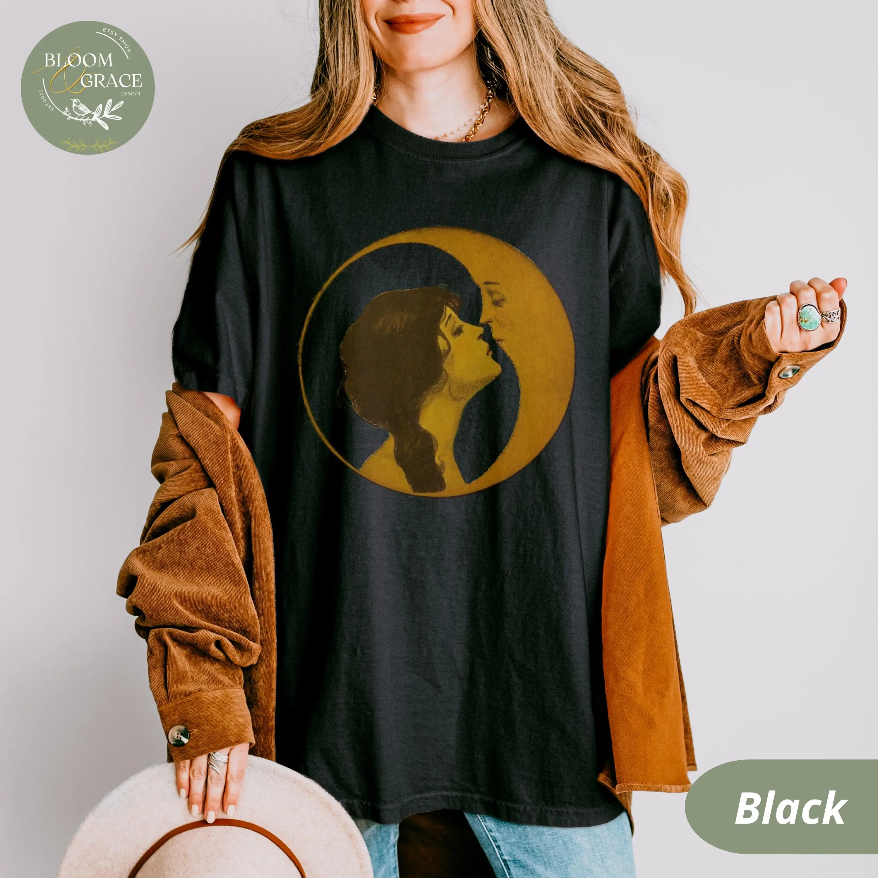 Vintage Illustration Shirt Woman Kissing Moon Tshirt Retro Style Tee Art Nouveau Shirt Comfort Colors Shirt Women Graphic Tee