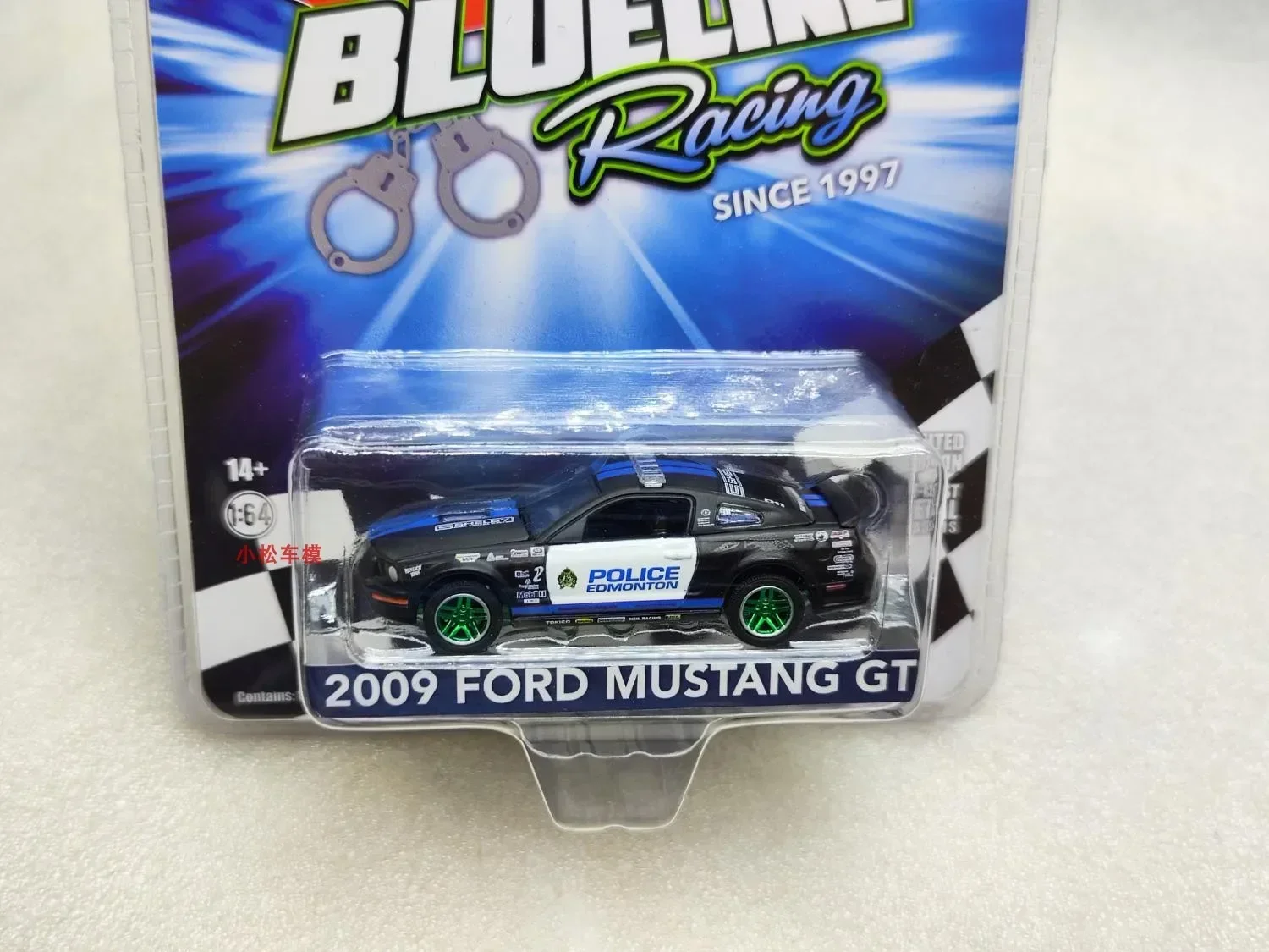 GreenLight 1:64 2009 Mustang GT - Blue Line Racing 25 Year Green Edition Alloy car model collection gift ornaments