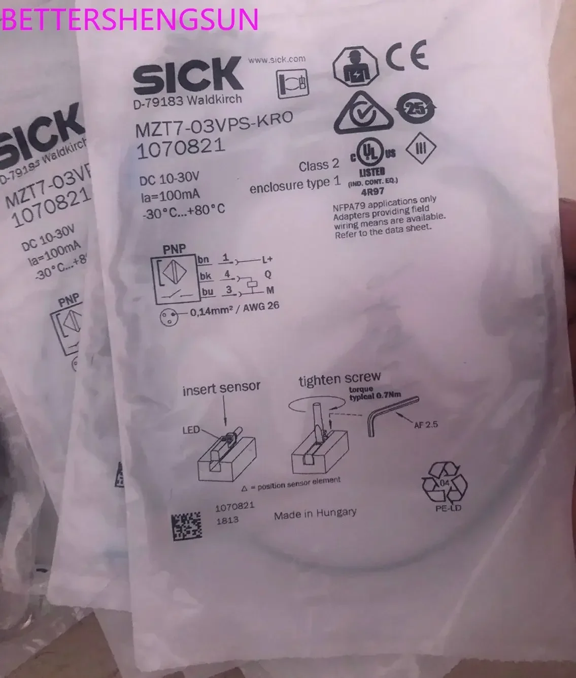 

Sensor MZT7-03VPS-KR0 1070821 magnetic switch original