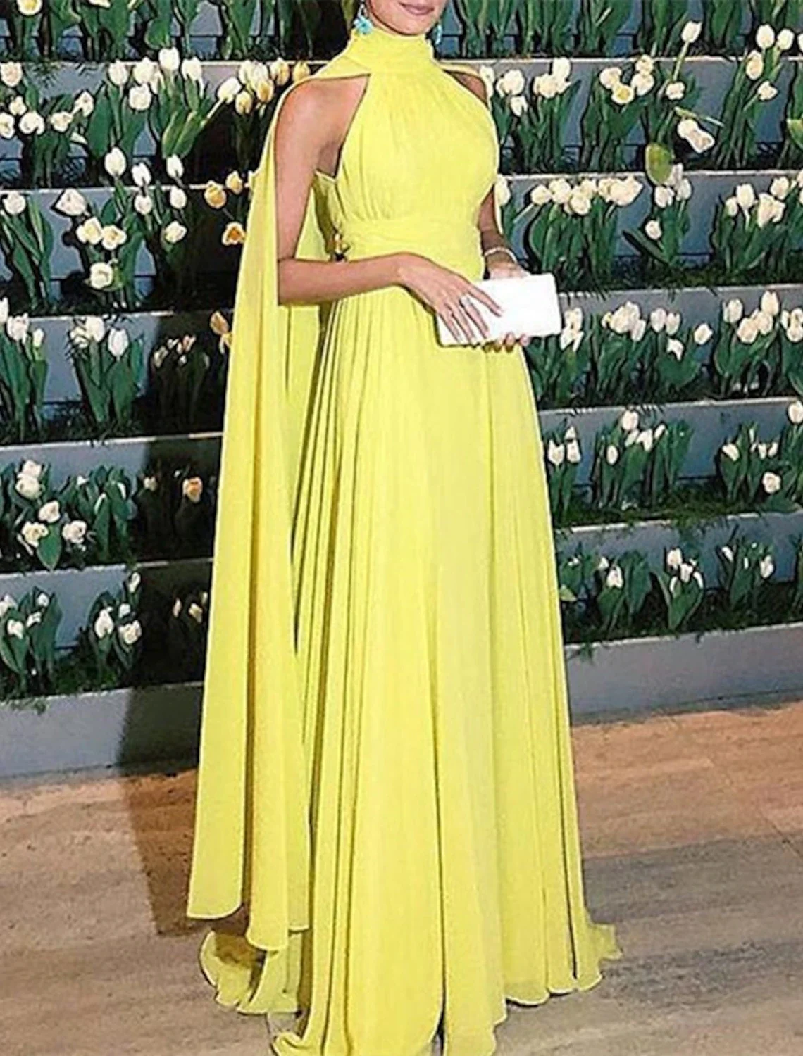 

Beach Wedding Evening Gown Elegant Red Carpet Maxi Dress Formal Wedding Guest Floor Length High Neck Capes 2025 Free Customized