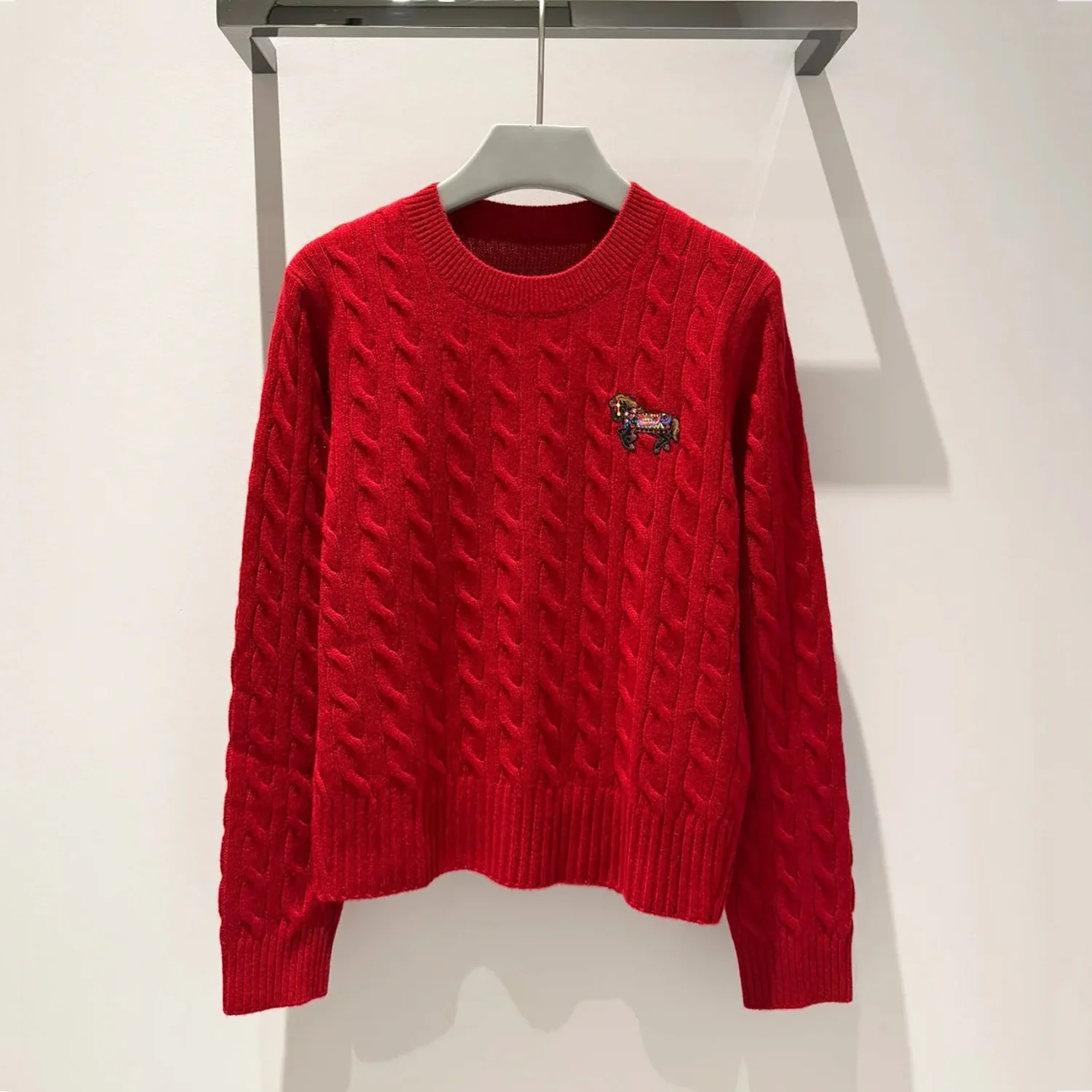 

Круглый вязаный свитер премиум-класса Ne с вышивкой, красный трикотаж, зимний новогодний женский модный мягкий средний тонкий длинный ...