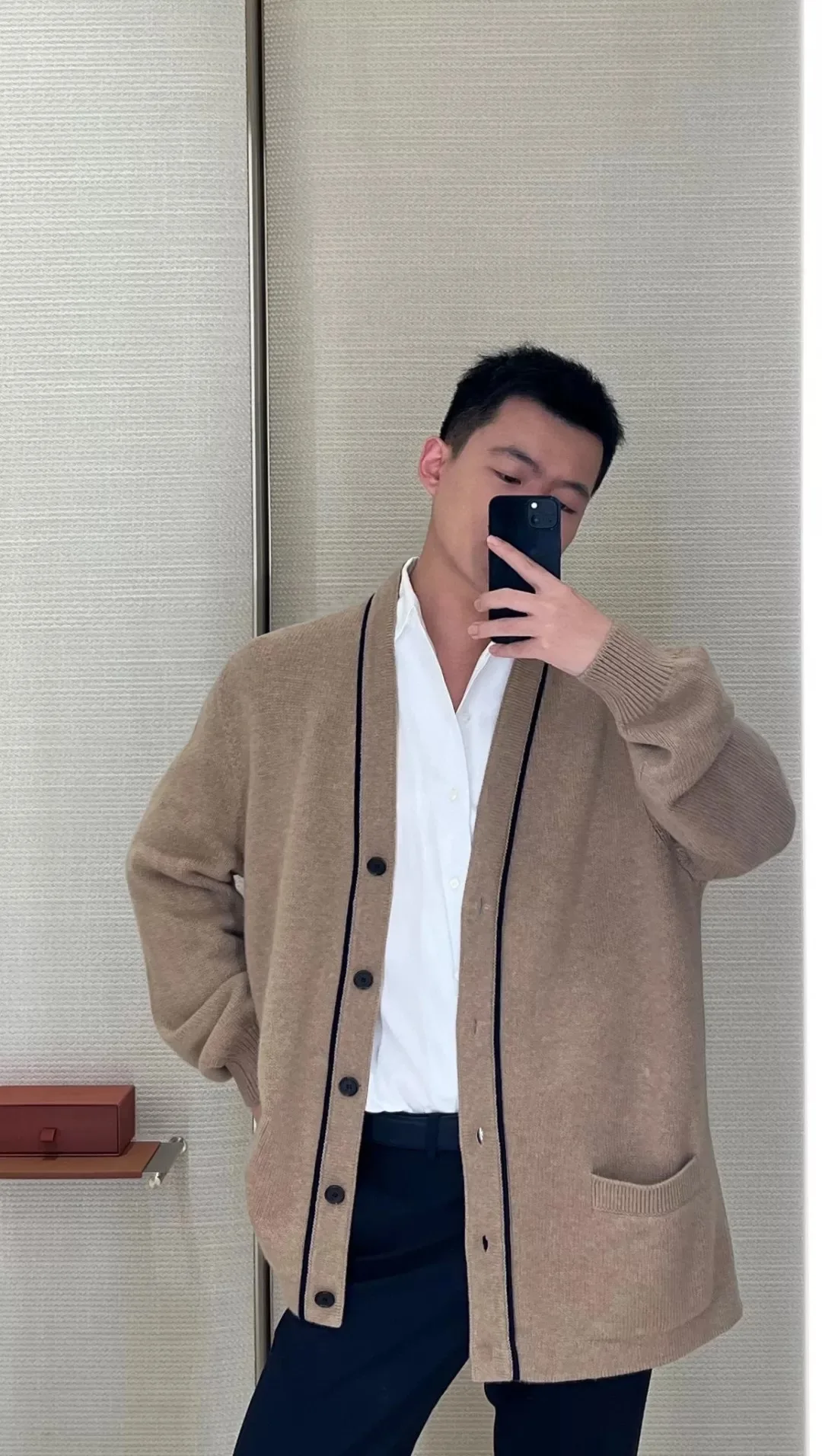 

Loose Fit Knitted Sweater 28300 Version Men's Casual V-Ne Open Cardigan Color Blo Door Knob Design Long Sve Top