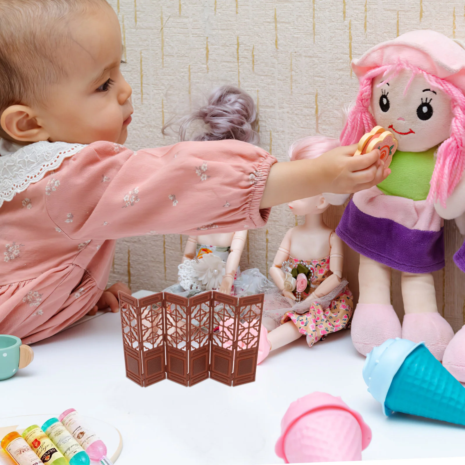 

Miniature Chinese Folding Screen 1:20 Scale Brown Plastic Desktop Decorative Partition For Dollhouse Kitchen Study Room - Mini