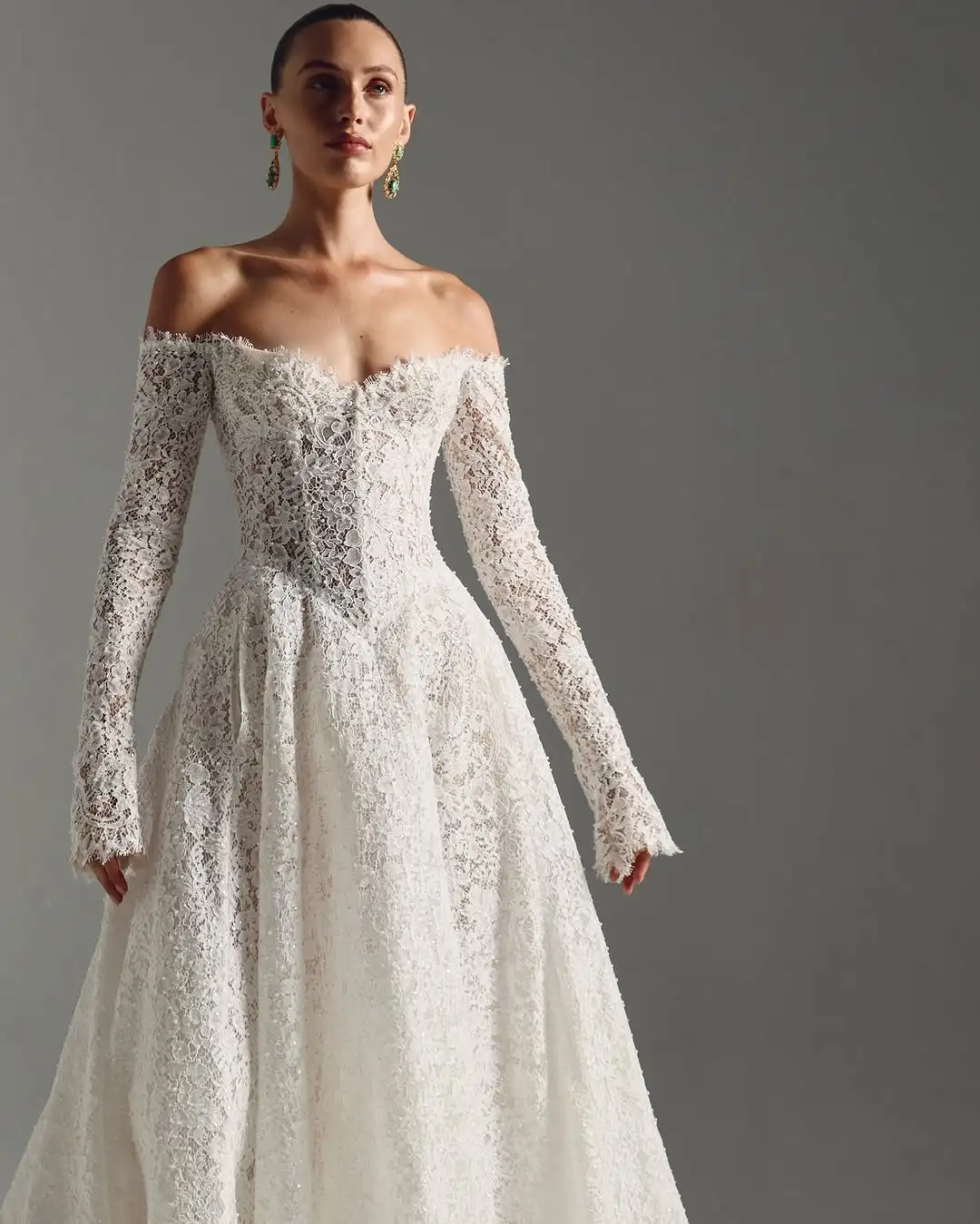 Customized Off the Shoulder Wedding Dresses Long Sleeves Zip Back Bridal Gowns A-Line Wedding Gowns Vestidos De Noiva