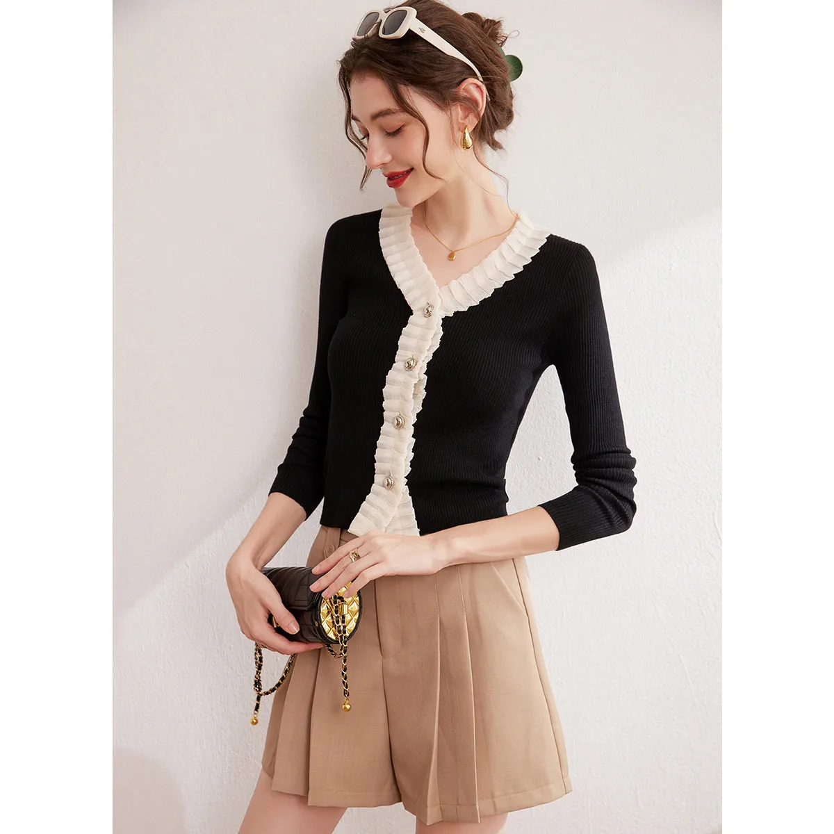 LOUIS YAO New Two-tone Splicing V-neck Pullovers 2025 Autumn New Cardigan Slim Fit Slightly Elastic Women's Knitted Sweater